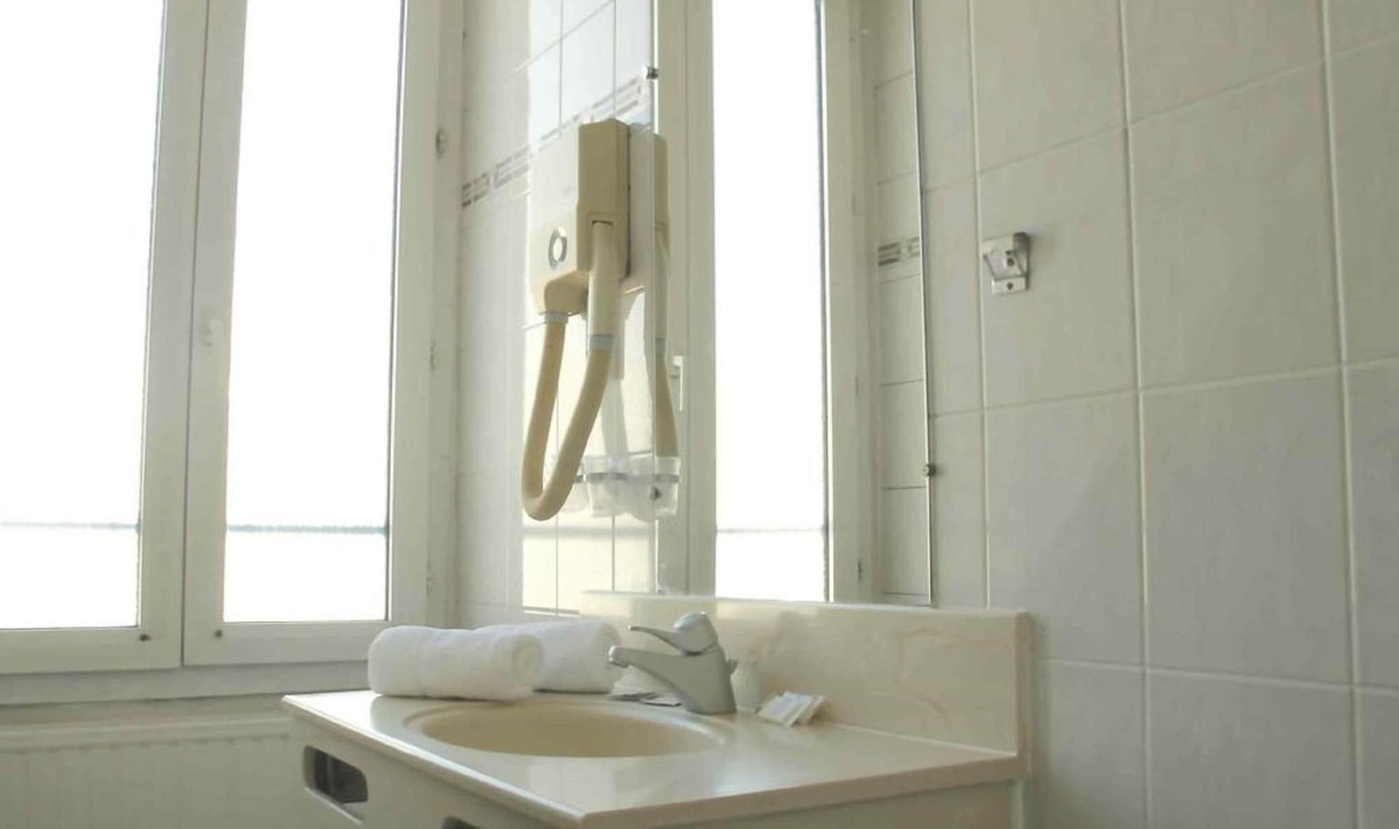 Hotel Chateau D'Eau Paryż Pokój zdjęcie