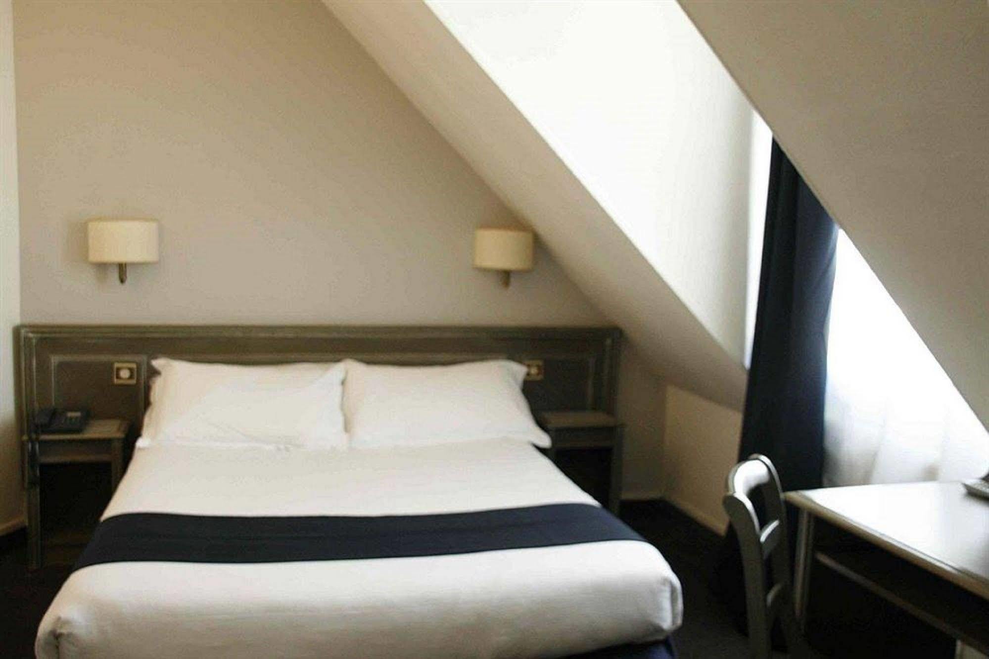 Hotel Chateau D'Eau Paryż Pokój zdjęcie